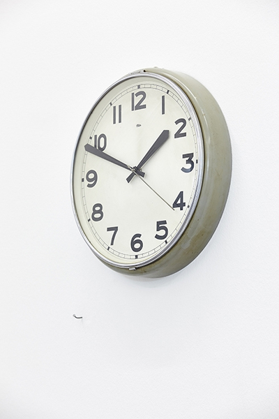 Alicja Kwade, In-fluence, 2013 Alicja Kwade, In-fluence, 2013