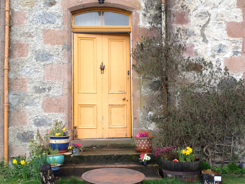 a lovely house in the north of Highlands in Scotland a lovely house in the north of Highlands in Scotland