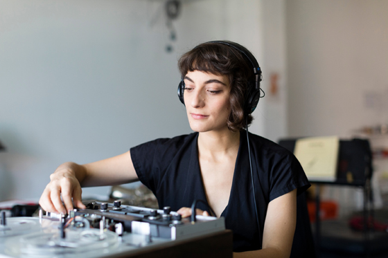 Lea Bertucci, Photo by Colin Conces Lea Bertucci, Photo by Colin Conces