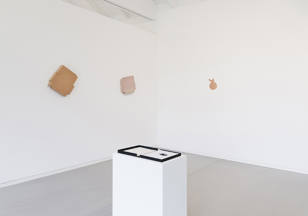 Imi Knoebel: Betoni (1990), 1000 Hasen (2021), Kassette Mennigebilder (1992)